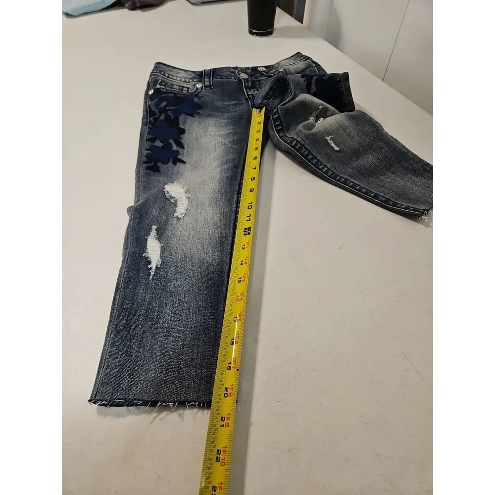 Miss Me Signature Skinny Cutoff Jeans Distressed  Embroidered‎ Sz. 26X20.5 (1527